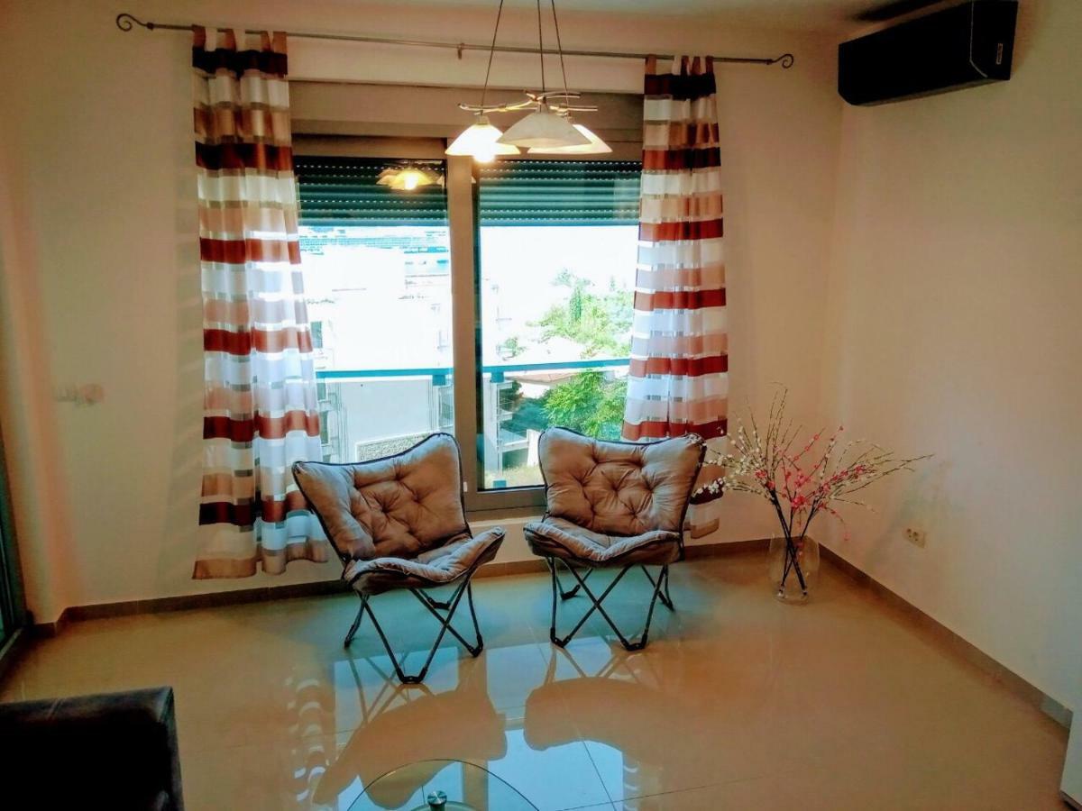 Apartment Dobrota Kotor Eksteriør bilde